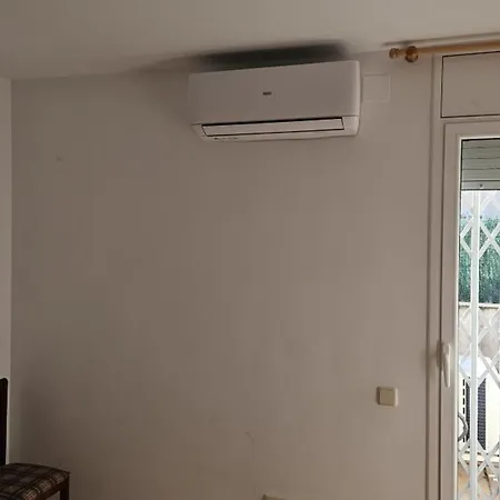 En Ametlla De Mar 6 Personas Con Piscina Privada Y Jardin En Costa Dorada - Hisp-217-46 Villa